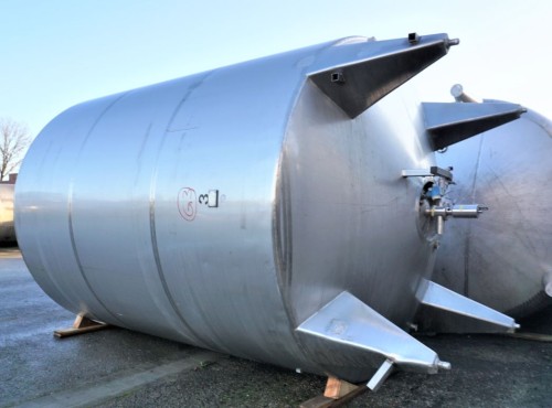 Behälter 25.000 Liter aus V2A temperierbar, isoliert